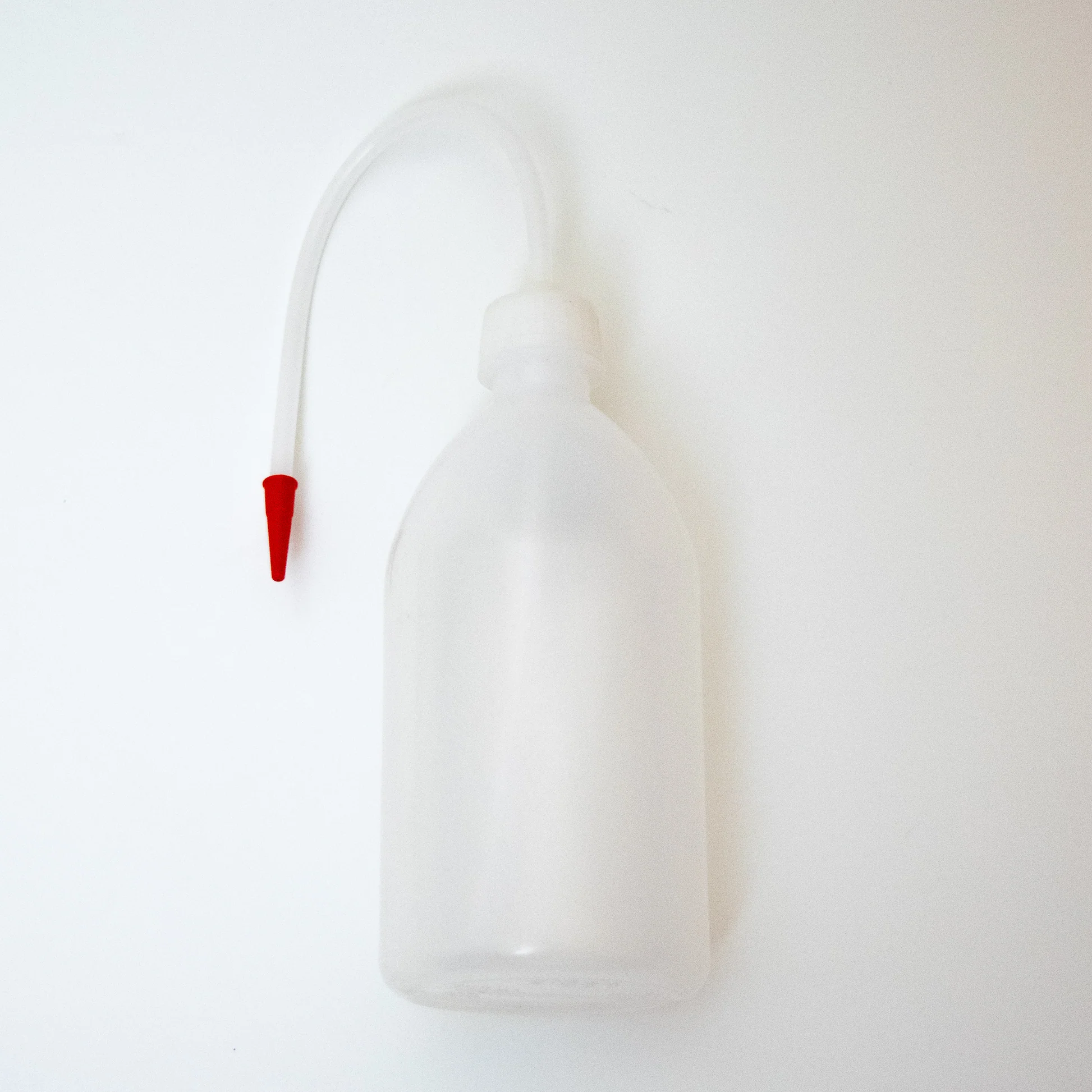 DSC_0065_8932a6d1-94e0-440f-97b4-9ecda3d98d81 Perfume Alcohol Bottle 500ML - Image 1